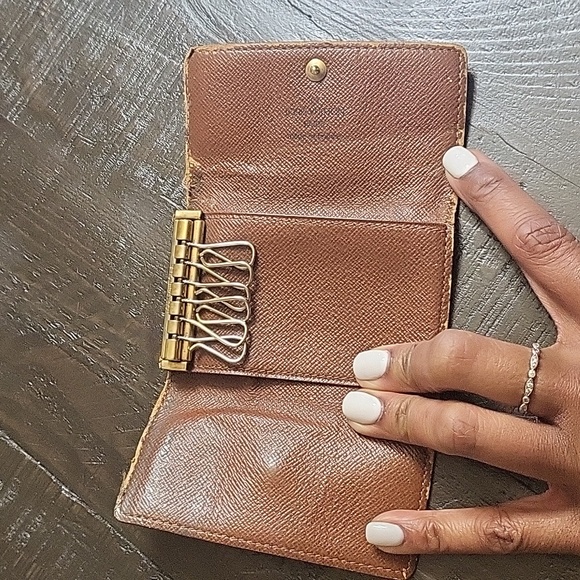 Louis vuitton 6-key holder - Picture 6 of 15